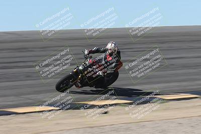 media/Oct-13-2025-Moto Forza (Mon) [[a66d839500]]/3-B Group/Session 2 (Bowl)/